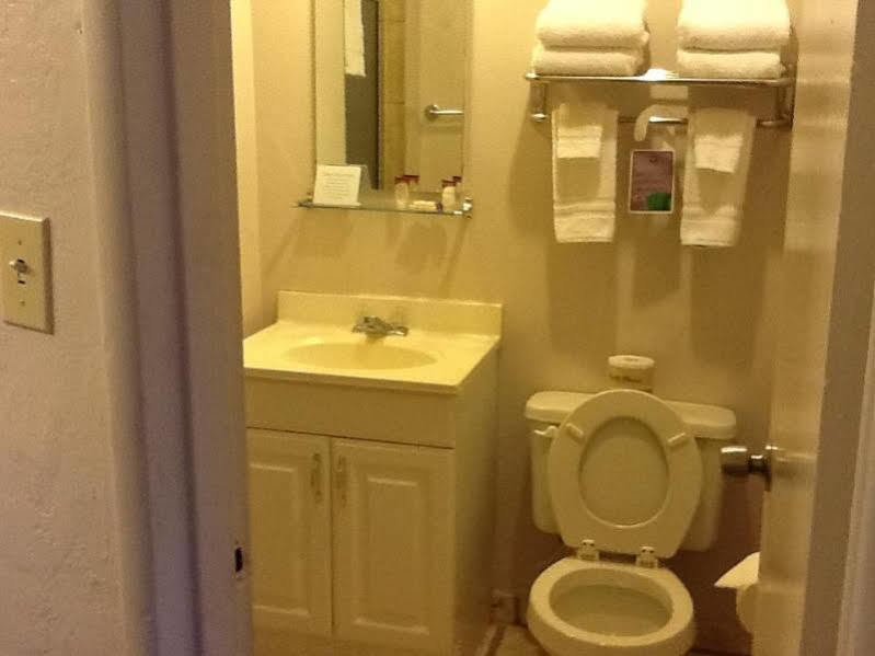 Knights Inn & Suites Pecos Extérieur photo